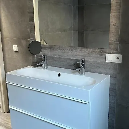 Apartment Casa Polizzi - Maison Entiere Fontaine-l'Eveque